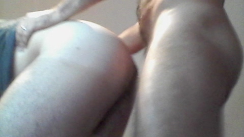 BrHornycouple  04-12-2022